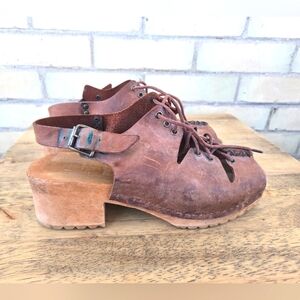 Vintage Lace Up Clogs